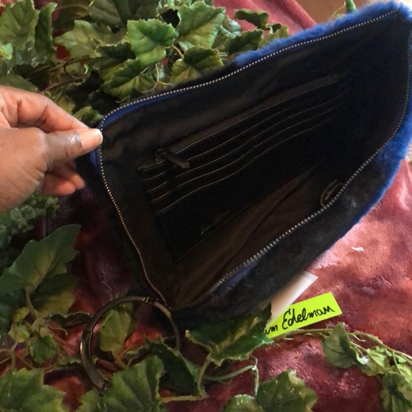 COPY - Sam Edelman Faux Fur Clutch - Picture 5 of 7